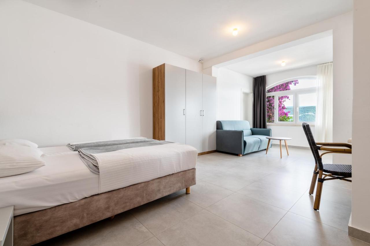 Hotel Villa Barbara Неум Экстерьер фото